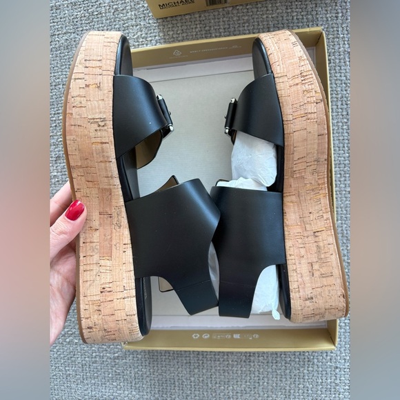 Michael Kors Colby Flatform Sandals Black Leather Size 8.5 – Brand New in Box - Picture 11 of 14